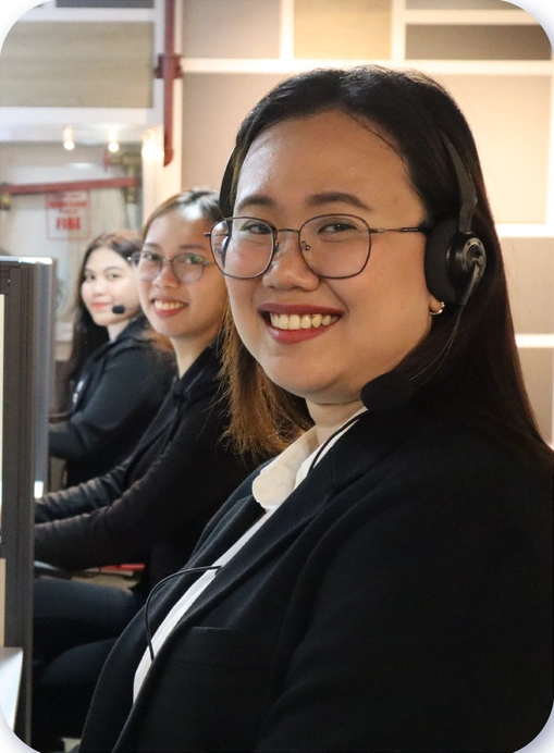 Mustard Seed customer support colleagues wearing headsets